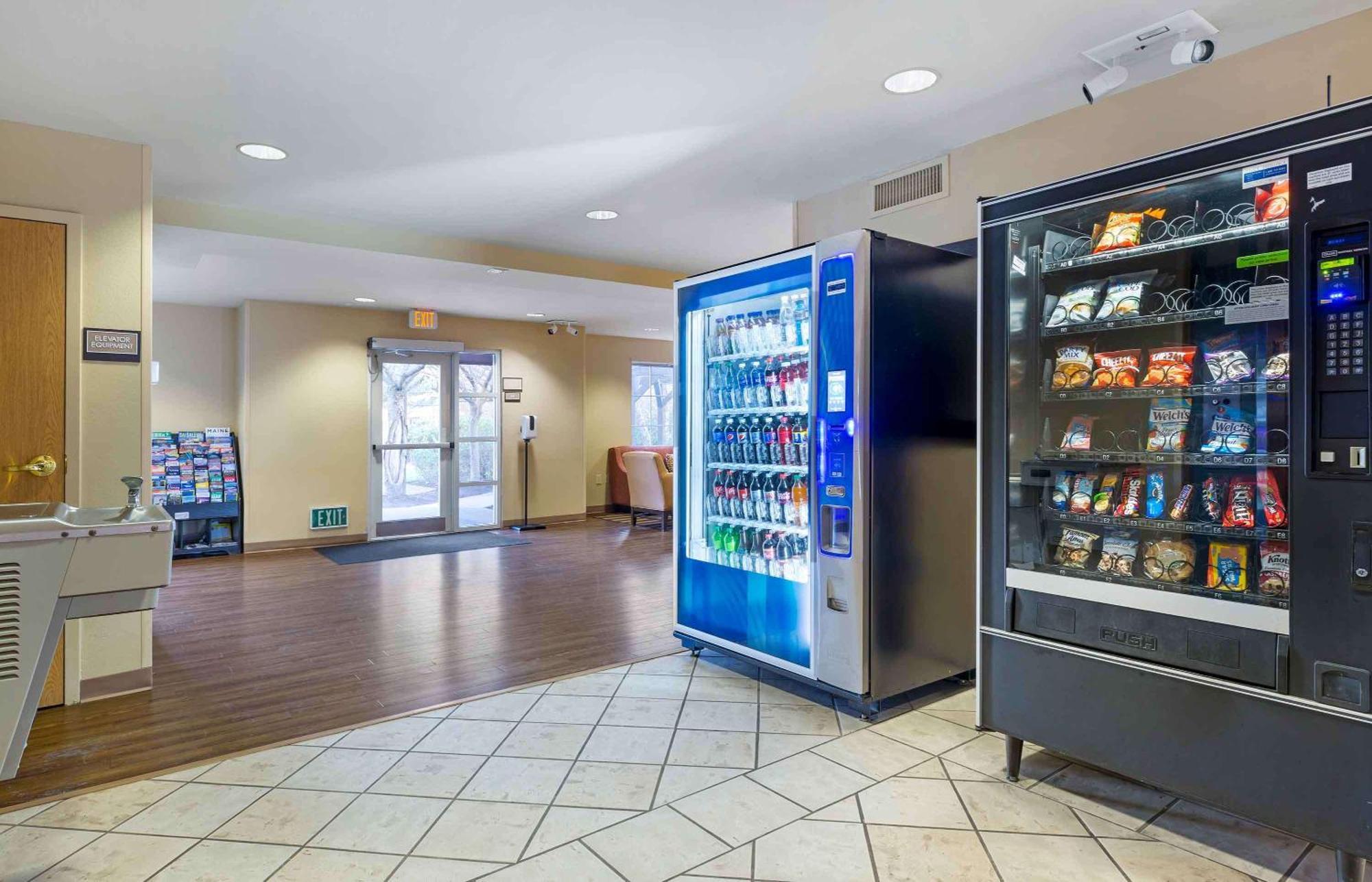 Extended Stay America Suites - Boston - Waltham - 32 4Th Ave Екстериор снимка