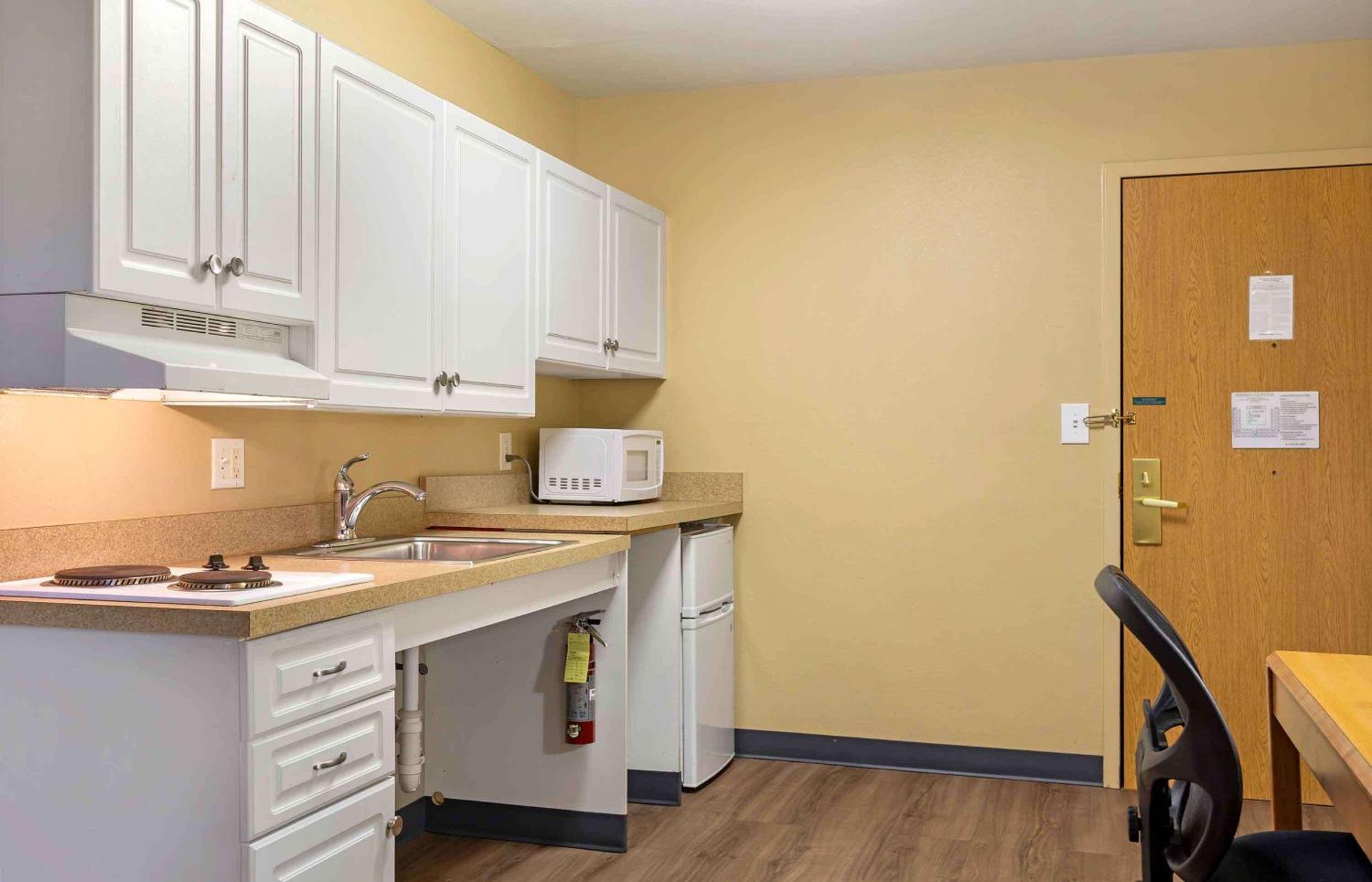 Extended Stay America Suites - Boston - Waltham - 32 4Th Ave Екстериор снимка